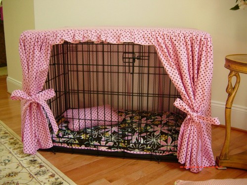 kinky-and-music-90:  haakaem:  kinky-and-music-90:  devotedlittepet:  ðŸ’•  Those arenâ€™t cages, theyâ€™re luxurious beds! ðŸ˜ŠðŸ’™I wonder if Master will allow me to bring my duvet inside, for when it gets really coldâ€¦  Master would, little pet, if