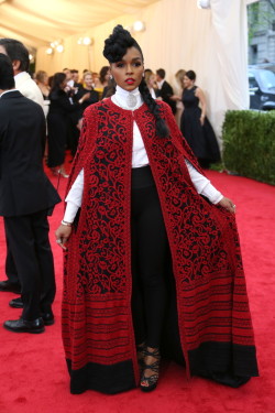 theuppitynegras:  omgthatdress:  I want to marry Janelle Monae