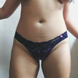 uniq0rn:  thongs for today! DM me on tumblr/KIK, you can get