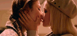 the-inspired-lesbian:  Love & Lesbians 