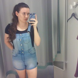 meiffel-tower:  Decided to get overalls because my friend made