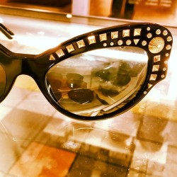 Check out our new Gaga’s @versace_official at @sunglasshut