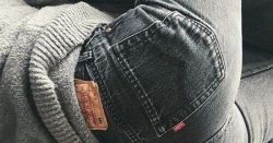 Just Pinned to Jeans - Mostly Levis:   http://ift.tt/2cbFjzr