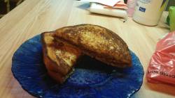 reddlr-trees:  High idea. Grilled nutella sandwich