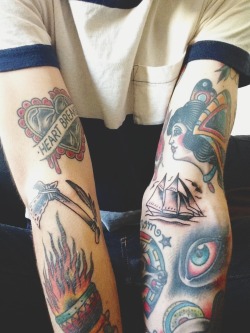 a-tattooed-flying-bird:  nonelikerae:  Tattoo blog x  Tattoo