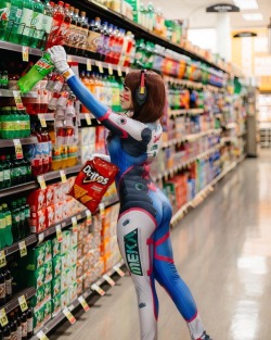 cosplayhotties:Lexy Rae as D.Va (Overwatch)