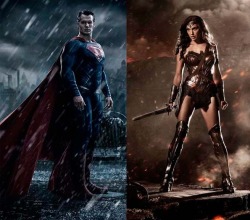 msdianadlgd:  I see no difference, our Superman and Wonder Woman