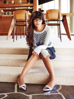 sylviagetyourheadouttheoven:  Hannah Simone - Redbook Magazine -