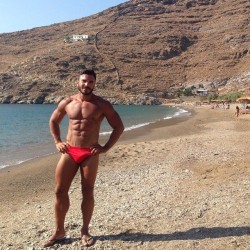 stratisxx: More sexiness on the Greek islands… The bulge on