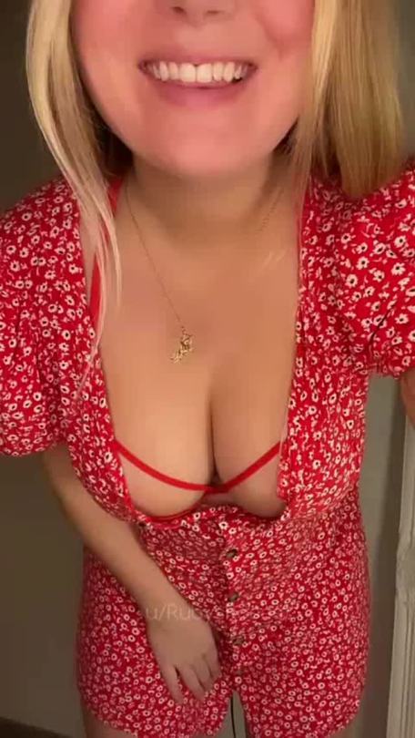 boldcurvybabes:Just turned 33! Is my mombod still f*ckable? Most