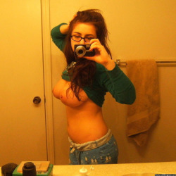 bonniestarck190:  my cam has been crazy this month lol. lets