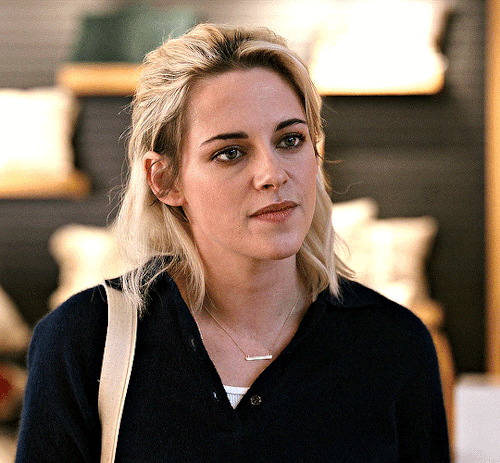daisylouisejohnson:KRISTEN STEWART in Happiest Season (2020)