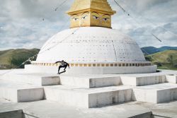 ninewhitebanners:Skateboarding in Mongolia, photos by Percy Dean.