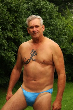 hot-men-50:  Ron-One Hot 60 year old Thanks for the sexy submission!!