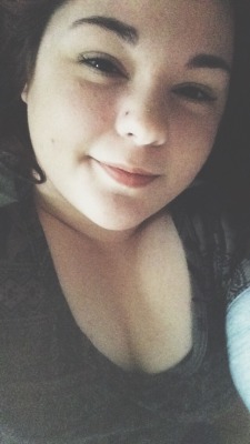 chubby-bunnies:  Bailey | 18 | pansexual | she/her | US size
