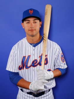 harveydegrom:Michael Conforto of the New York Mets poses during