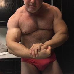 Daddy musclehunk Gghhgadmirer