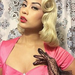 rockabillychickus:  pinupworship:  Pretty in Pink The #stunning