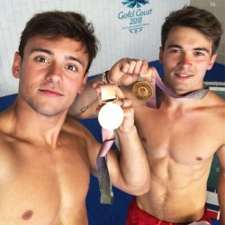 hotcelebs2000:  TOM DALEY and DAN GOODFELLOW
