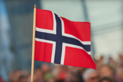 thinksquad:    In 2017, Norway will be first country to shut
