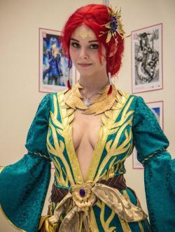 cosplay-and-costumes:  The Witcher - Triss MerigoldSource: http://imgur.com/B7xv95bVisit: http://picsdoc.blogspot.com