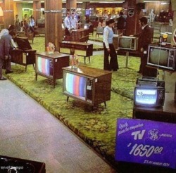 limegum: Televisions for sale, 1974  And look at those bell bottoms