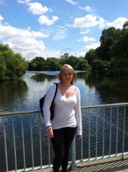 bidave2012:  My wife, stacey from hemel hempstead, Hertfordshire,