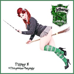 ludellahahn:  Flying back to the States today! See you tonight, Boston! England, you were fun. â˜ºðŸ‡¬ðŸ‡§âœˆðŸ‡ºðŸ‡¸ Photo by @tkexpressions. #slytherin #harrypotter #hogwarts #geekgirl #redhead #ridethebroom #showmeyourwand #somethingwickedthiswaycomes