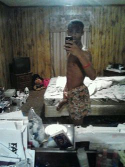 nudesigot:  Sexy lil nigga