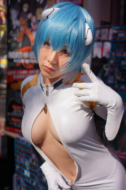 sexystylecosplay:  sexystylecosplay-blog:  Sexy Style Cosplay - enjoy the difference  Style outside, Sexy Picture inside. 