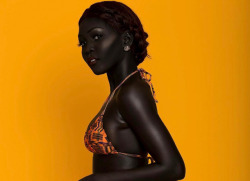 imonlyadumpling:  sixpenceee:   Nyakim Gatwech is a South Sudanese