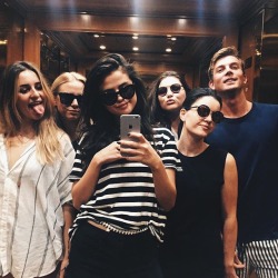 selgomez-news:  @courtneyjbarry: Girls spa day feat. @justinstirling