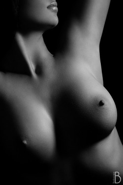 popularnude:  Untitled by bodyscape2 , via http://ift.tt/18p1Wdm