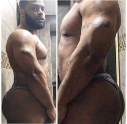 bigbootyquon:  I love a muscular man with a nice fat ass IG: