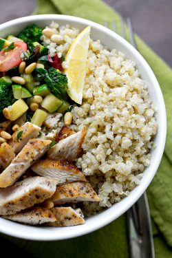 sporkablefood:  Chicken & Toasted Quinoa Bowls with Garlic-Sauteed
