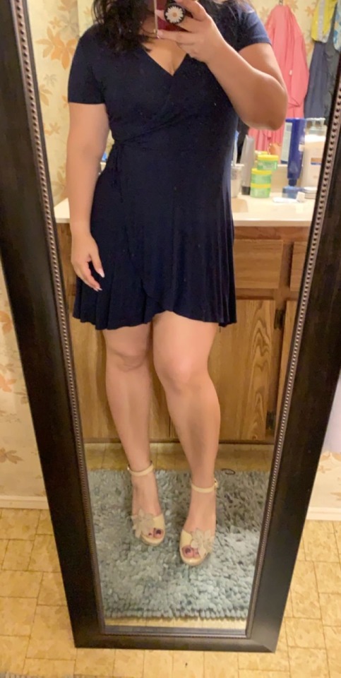 coveredsunshine-deactivated2020:Dresses are fun. So are my thighs