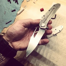 munroeknives:  Omen Prototype.  TKI 2015 work in process..