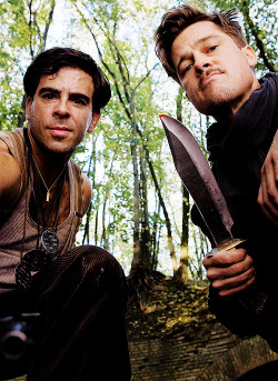 qjerometarantino:  Eli Roth and Brad Pitt in Inglourious Basterds