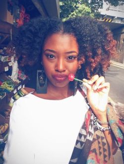 naturalhairqueens:  She’s so beautiful. Love the color in her