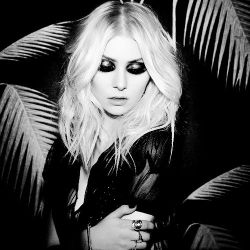 xxx-theprettyreckless-xxx:  the pretty reckless