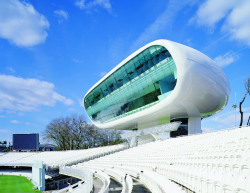 y2kaestheticinstitute:  Lord’s Media Centre by Future Systems