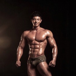 asian1percent:@youngho_wbffpro - Asian 1%   Youngho Park  