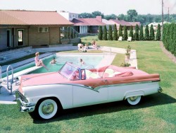 prova275:  Sunliner and friends… 1956 Ford press release photo