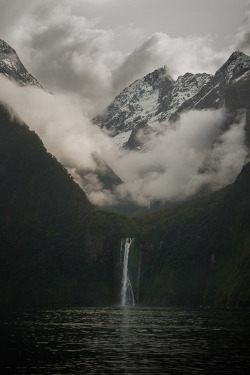 earthyday:  Stirling Falls © JPW Photography 