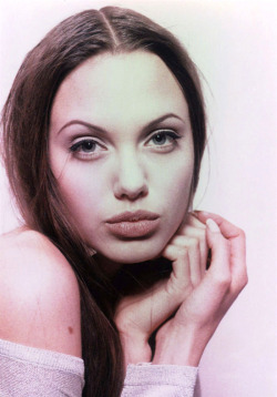 90sclubkid: Angelina Jolie, 1996