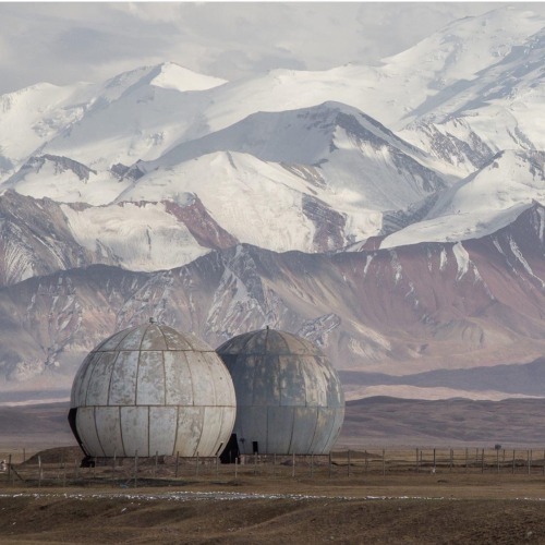 thouartadeadthing: Radar station facing the former border between