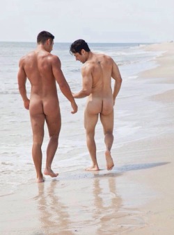 islandjon:  IslandJon.tumblr.com. Delicious boys, hot Alpha Men,