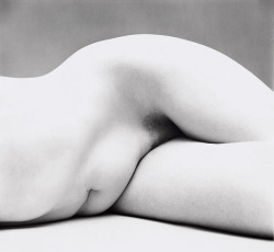 delicatesexandlove:  mpdrolet:  Nude No. 62, New York, c. 1949-50