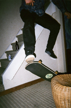 sk8andrugs:  (by leah miller) 