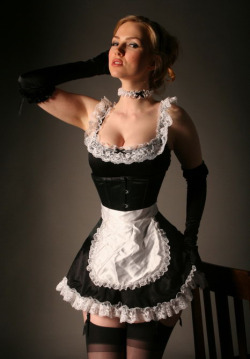 dreamerinchastity:  Maid service… The maid kink is very cute
